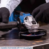 The Scheppach Cordless Angle Grinder C-AG125-X features a 3-position front handle with non-slip soft-grip for improved control and handling.