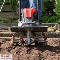 Electric motor hoe with 16 steel blades for precise soil cultivation, 36 cm width and 22 cm depth