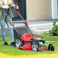 Scheppach self-propelled petrol lawnmower MS173-51 with mulching function, 51 cm cutting width, 65L bag, in use