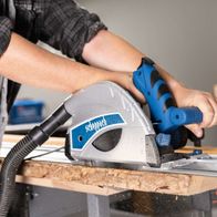 Scheppach underwater saw with worktable and handle, close-up during operation