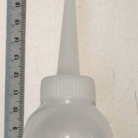 250 ml oil bottle with applicator, measuring scale included