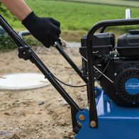 Scheppach vibrating plate with frame and rubber mat, showing control and engine components