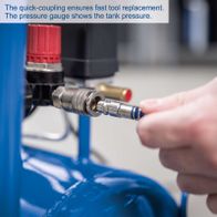 Quick coupling for fast tool replacement, tank pressure gauge on the HC26Si compressor