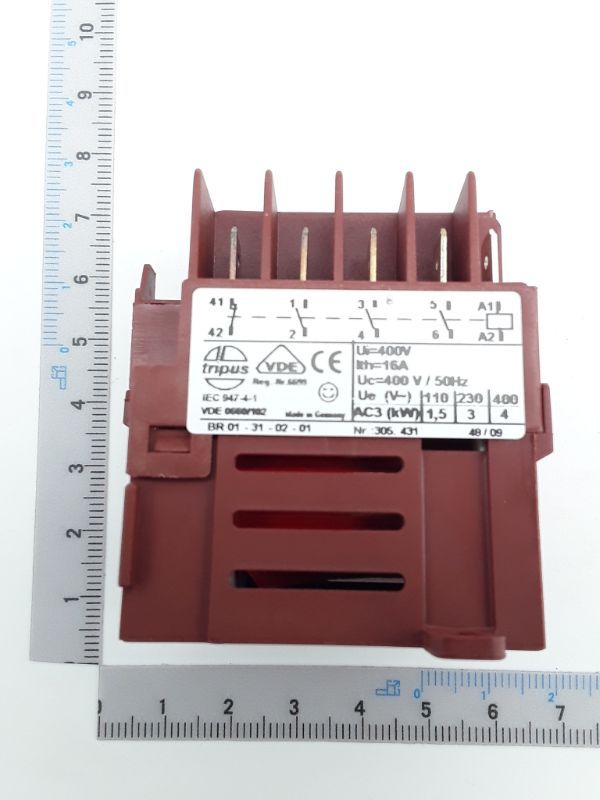Contactor 400V/50Hz, front view, with technical specifications and wiring diagram.