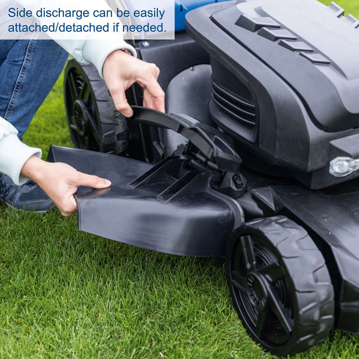 Side discharge attachment for battery-powered lawnmower, easily detachable mulching box