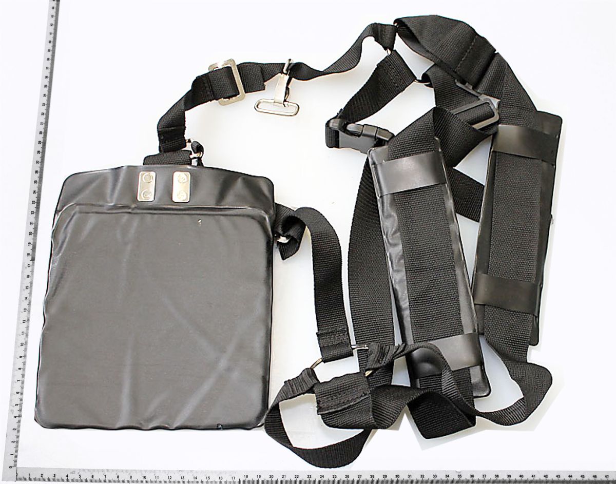 Shoulder belt with integrated padded bag attachment