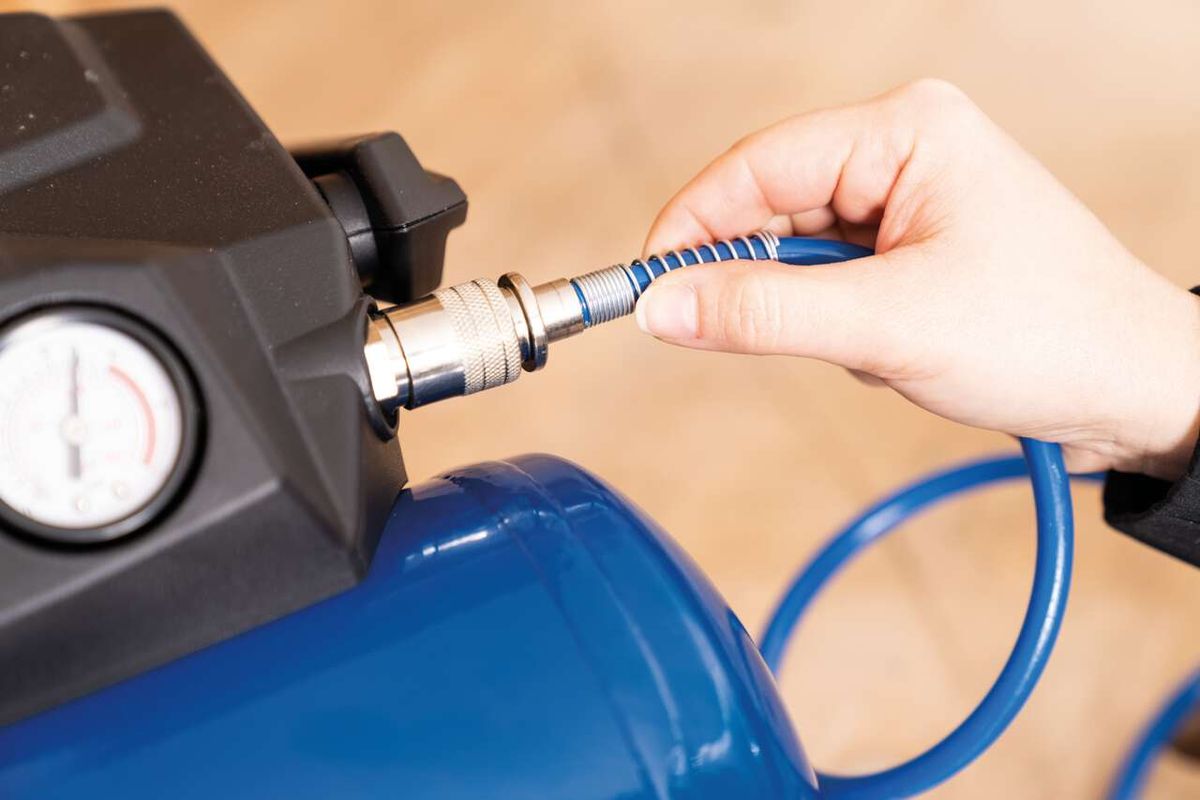 Hand-operated coupling for Scheppach HC06 compressor