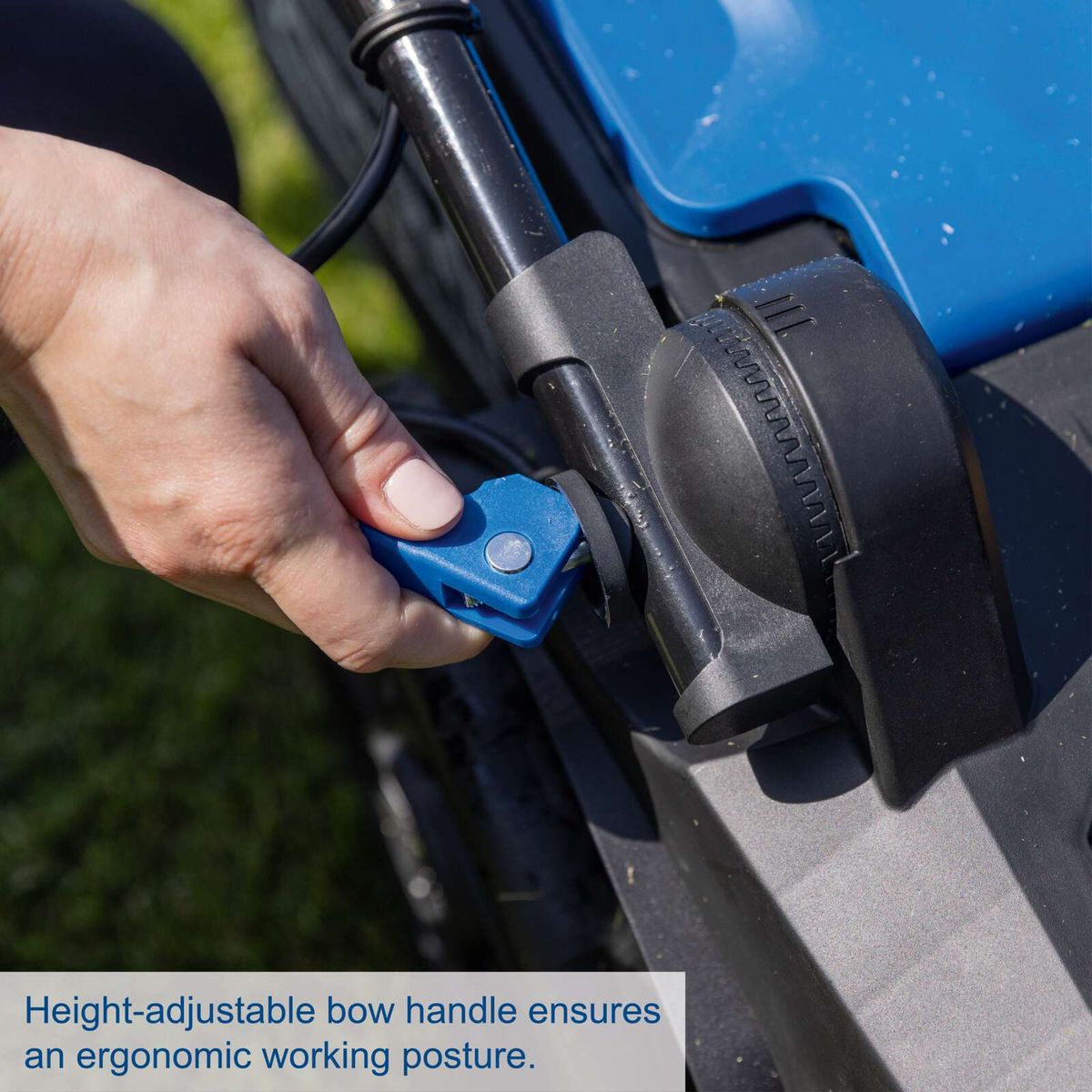 Height-adjustable handle for ergonomic user posture