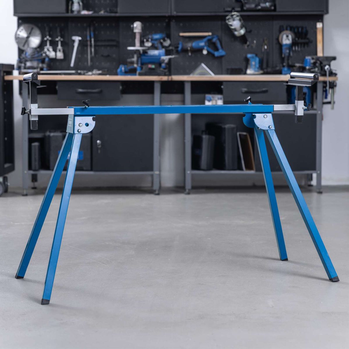 Adjustable base component for mitre saw stand with height-adjustable legs for UMF1550
