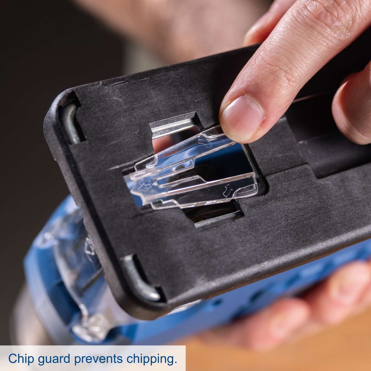 Chip guard prevents blade breakage in the cordless jigsaw