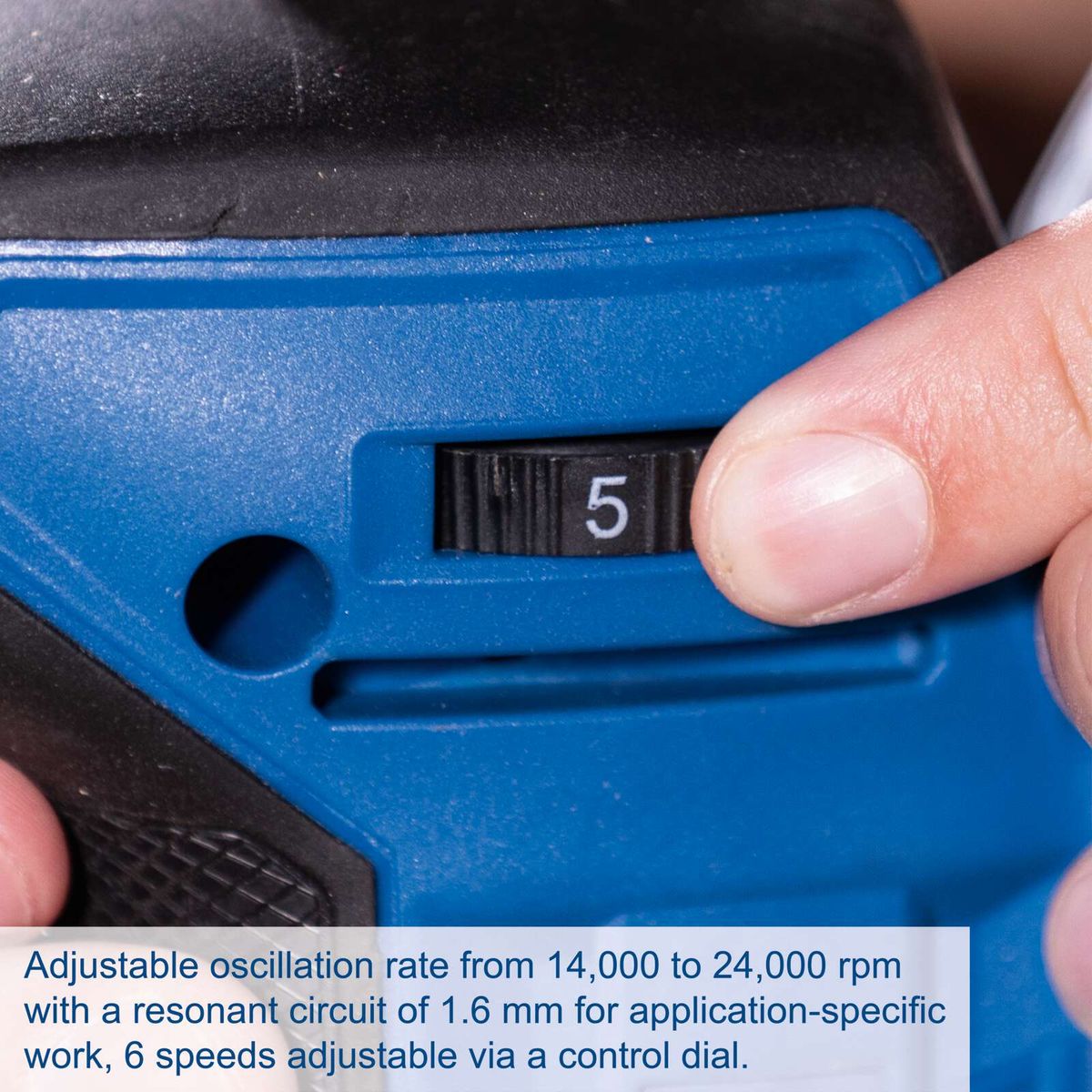 Cordless orbital sander with adjustable oscillation speed ranging from 14,000 to 24,000 rpm and a resonant circuit for precise work