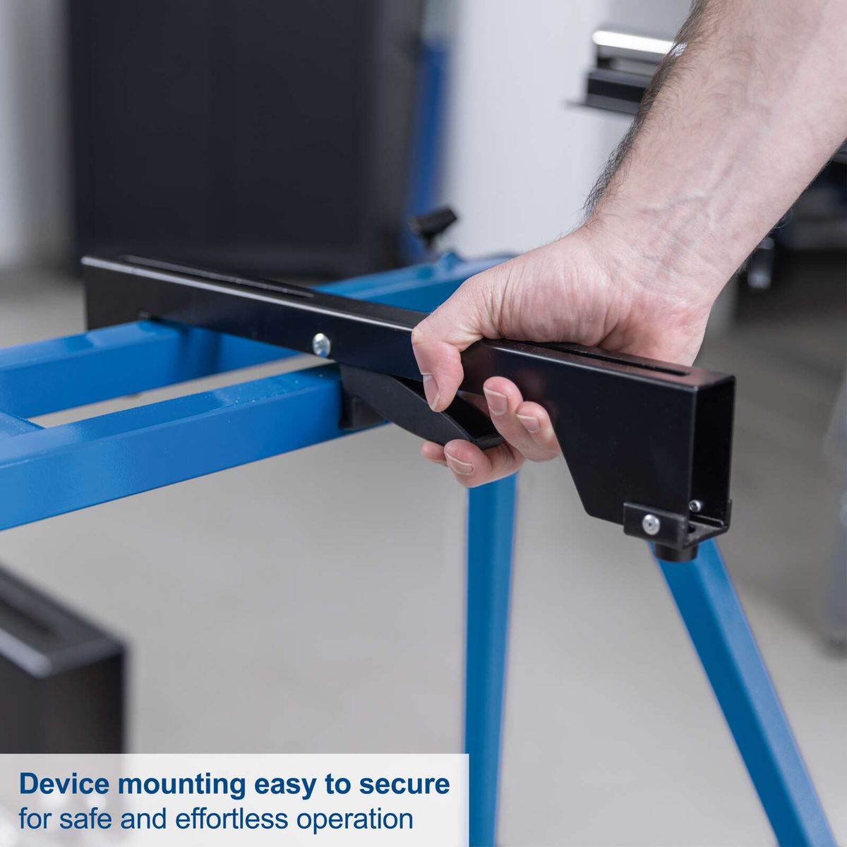 Secure device mounting system for stable and effortless operation