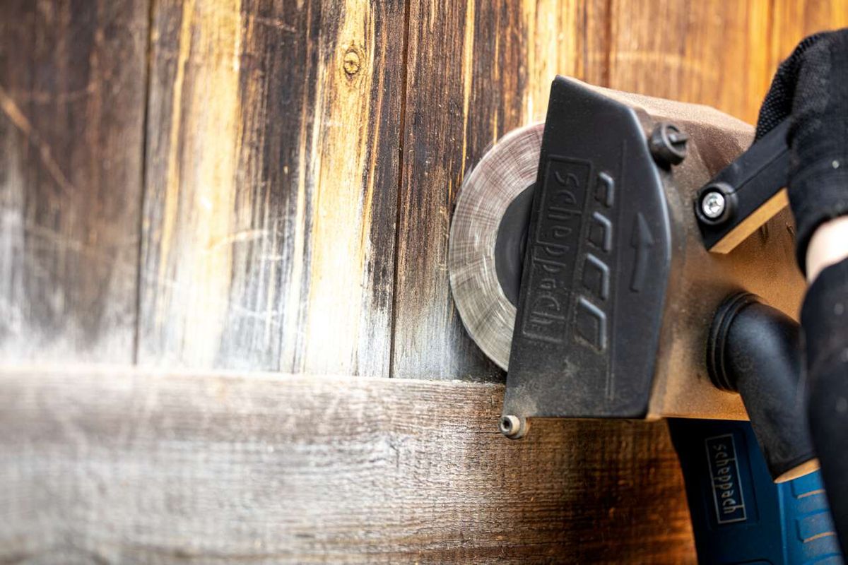 Scheppach slat brush with attachment, close-up view