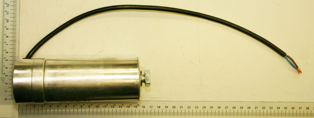 Scheppach CAPACITOR 40µF / 450V, shown from the side with a measuring tape for size reference.