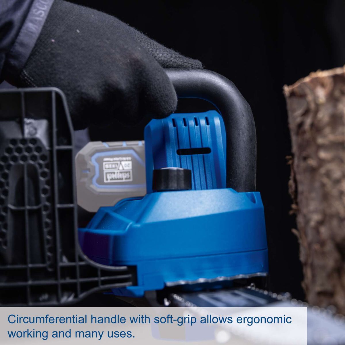 Ergonomic circumferential handle with soft grip for comfortable use