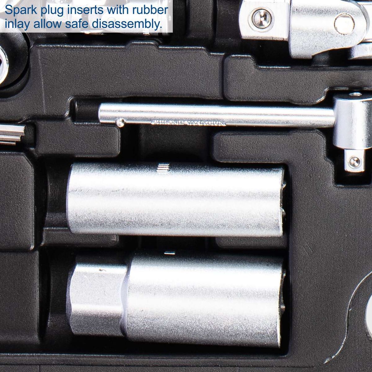 Spark plug inserts with rubber inlay for safe disassembly in TB94 tool kit