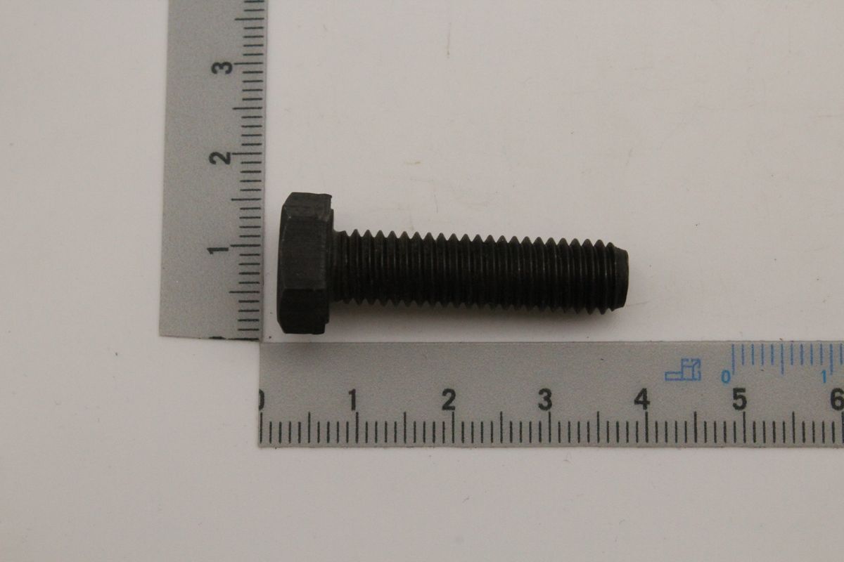 Scheppach hexagon bolt with M8x30 scale reference