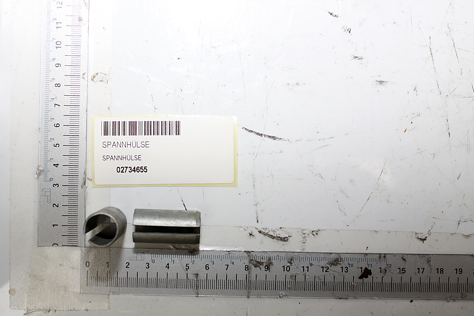 Scheppach clamp sleeve 16x32. Article number 02734655. Shown from the side.