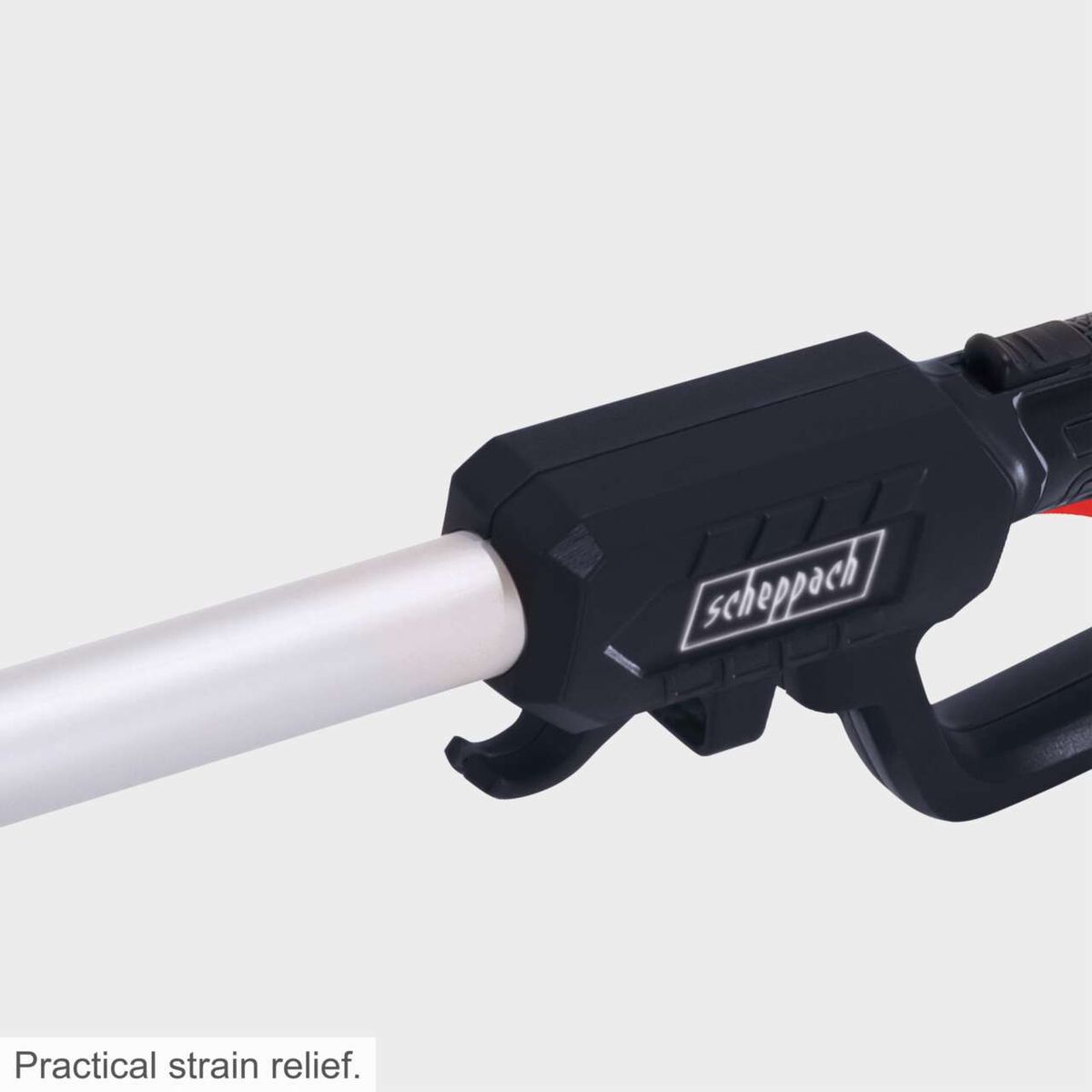 Ergonomic handle with practical strain relief for the telescopic hedge trimmer ETHT500
