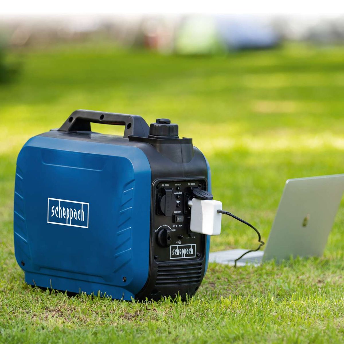 Scheppach SG2500i inverter generator with multiple output sockets for various devices