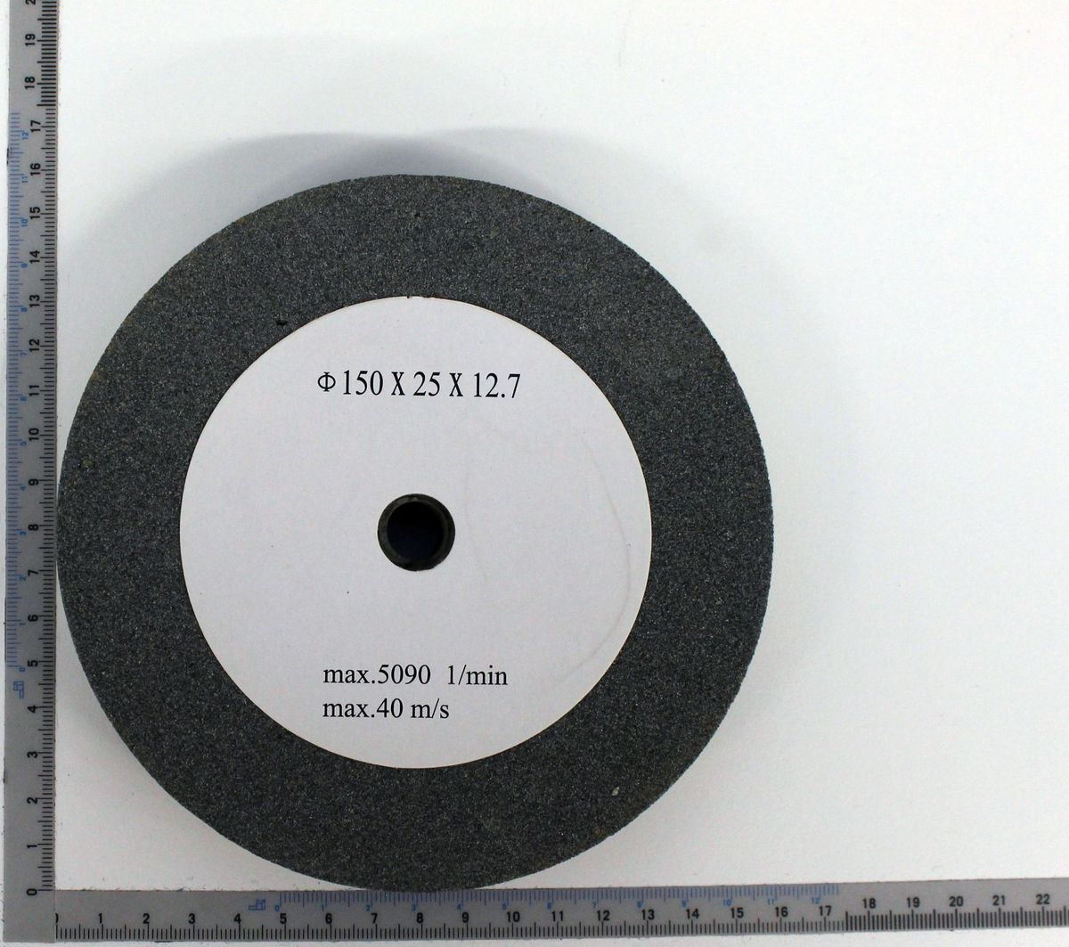 Scheppach grinding disc with dimensions Ø 150 x 25 x 12.7 mm, close-up view