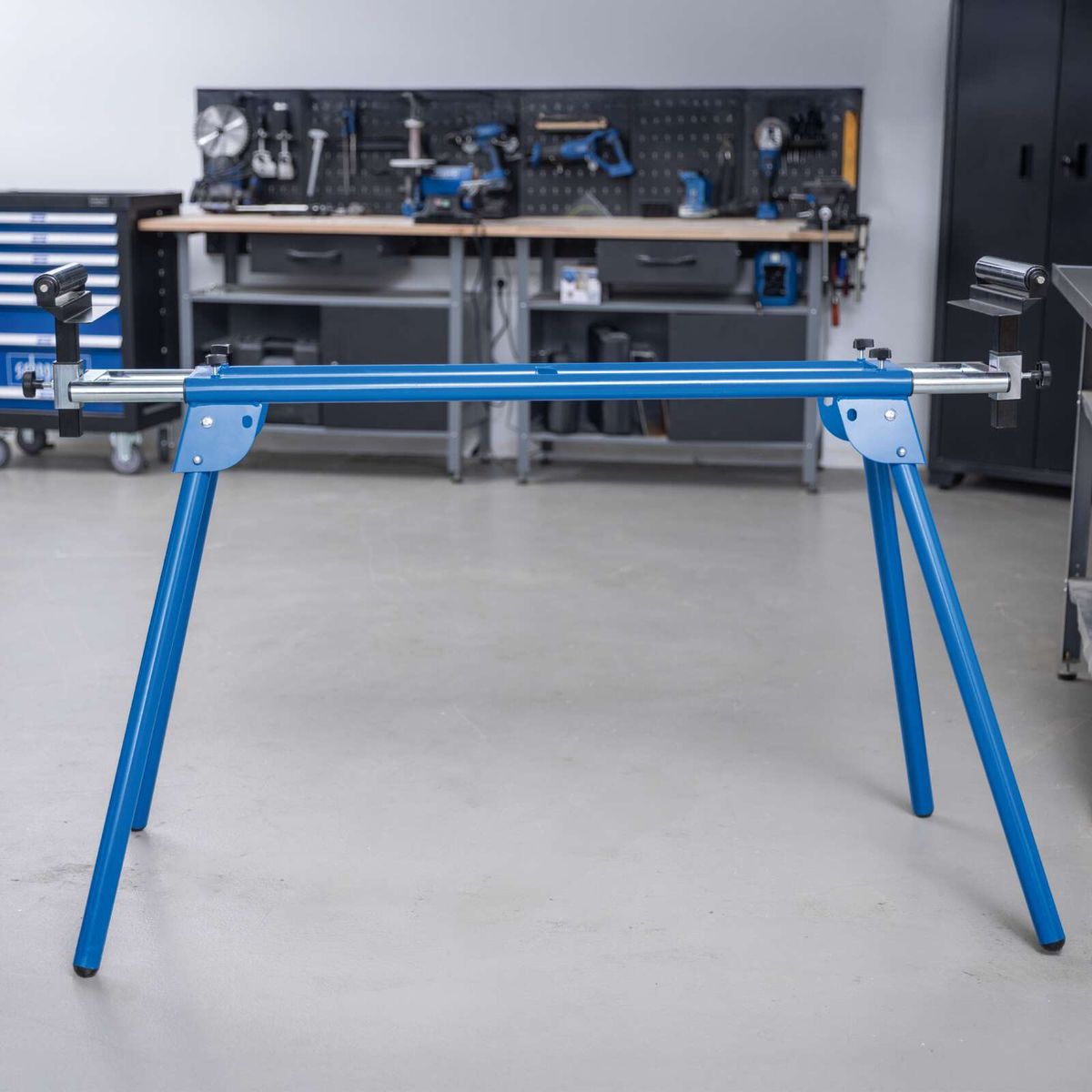 Adjustable stand for Scheppach mitre saw featuring height-adjustable legs and a sliding mechanism for heavy-duty support