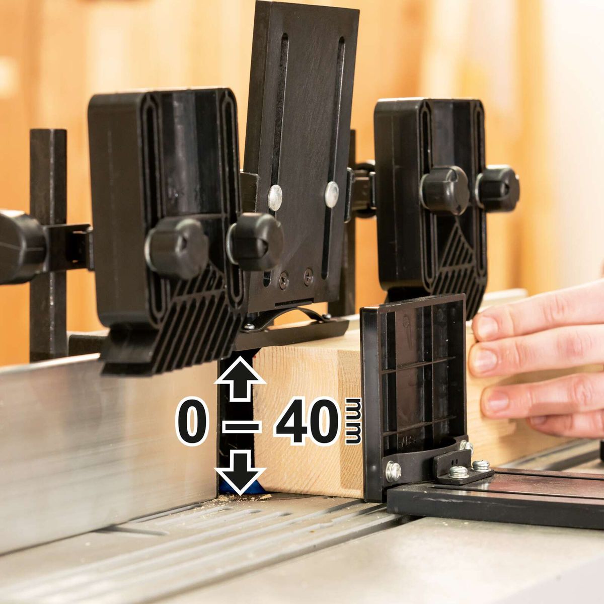 Adjustable spindle height setting with 0 to 40 mm scale for HF50 routing table
