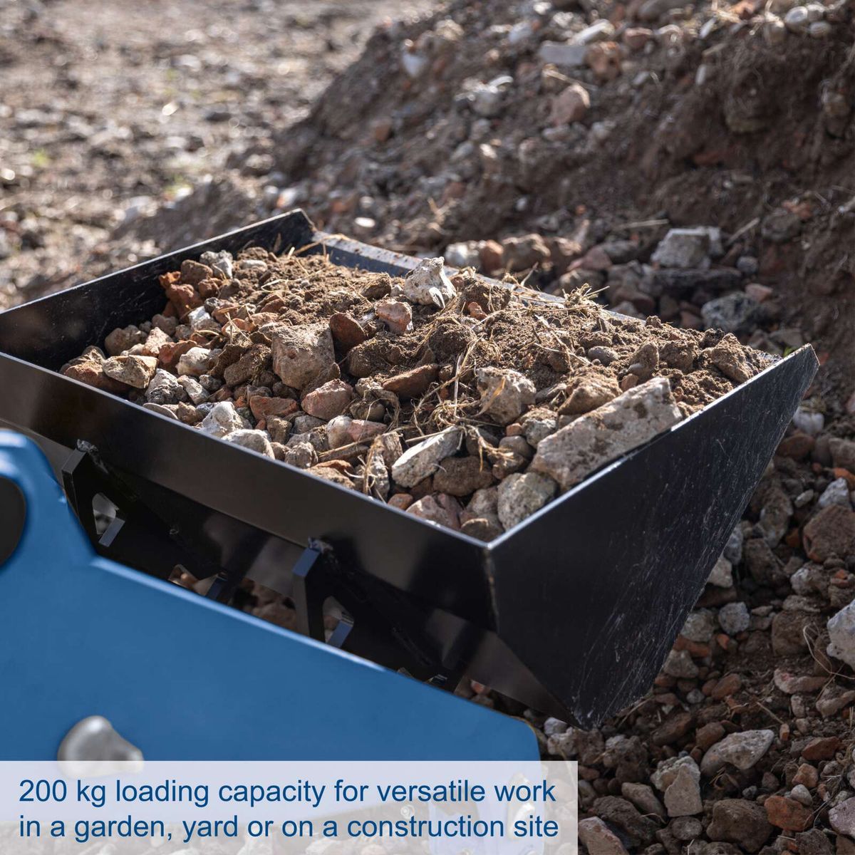 200 kg load capacity for versatile garden, yard, and construction site use