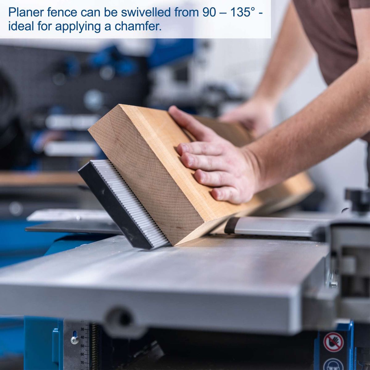 Scheppach planer with adjustable fence for angles between 90° and 135°