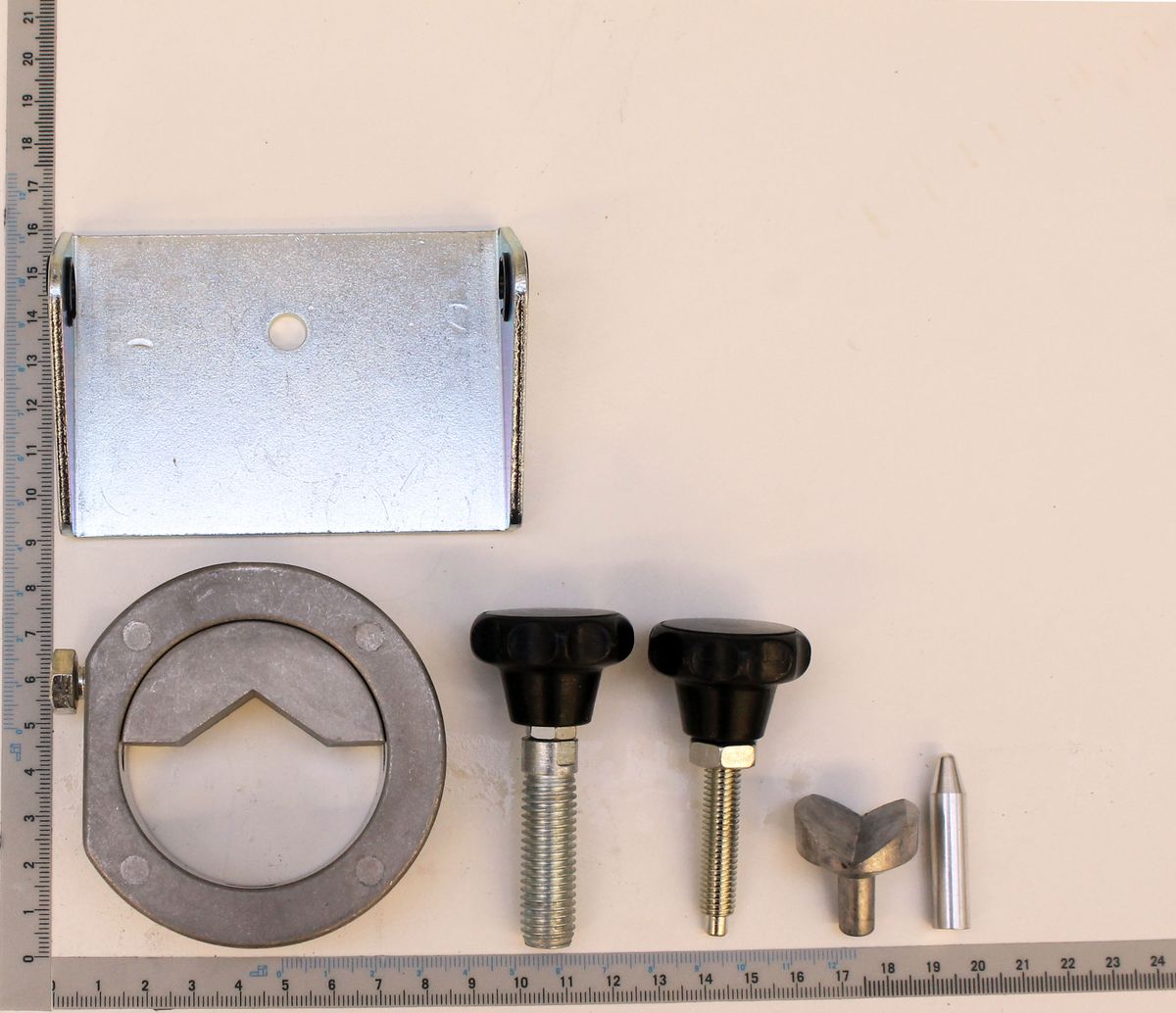 Scheppach measuring gauge with integrated scale, round plate with notch, screws and nuts for precise assembly