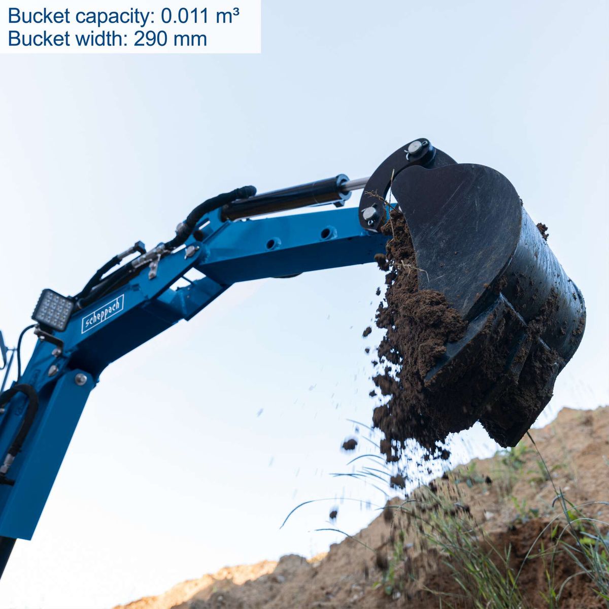 Mini excavator showing 0.011 m³ bucket capacity and 290 mm track width – key specifications for Scheppach model